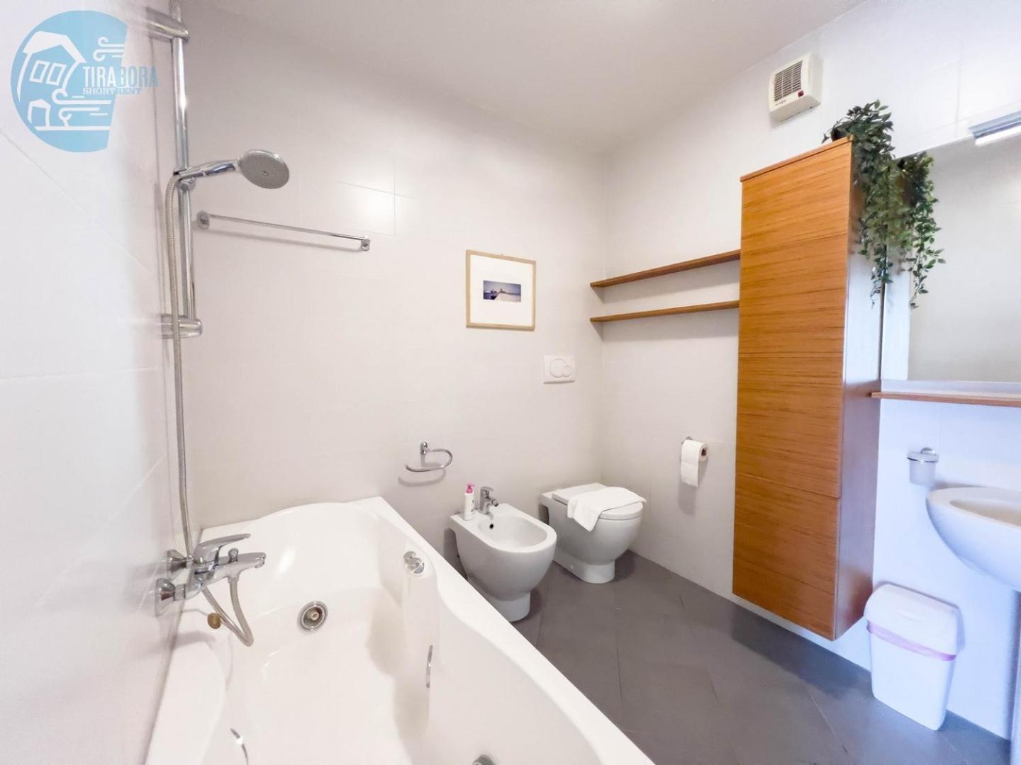 Cattedrale 5 Tirabora Short Rent Apartman Trieszt Kültér fotó