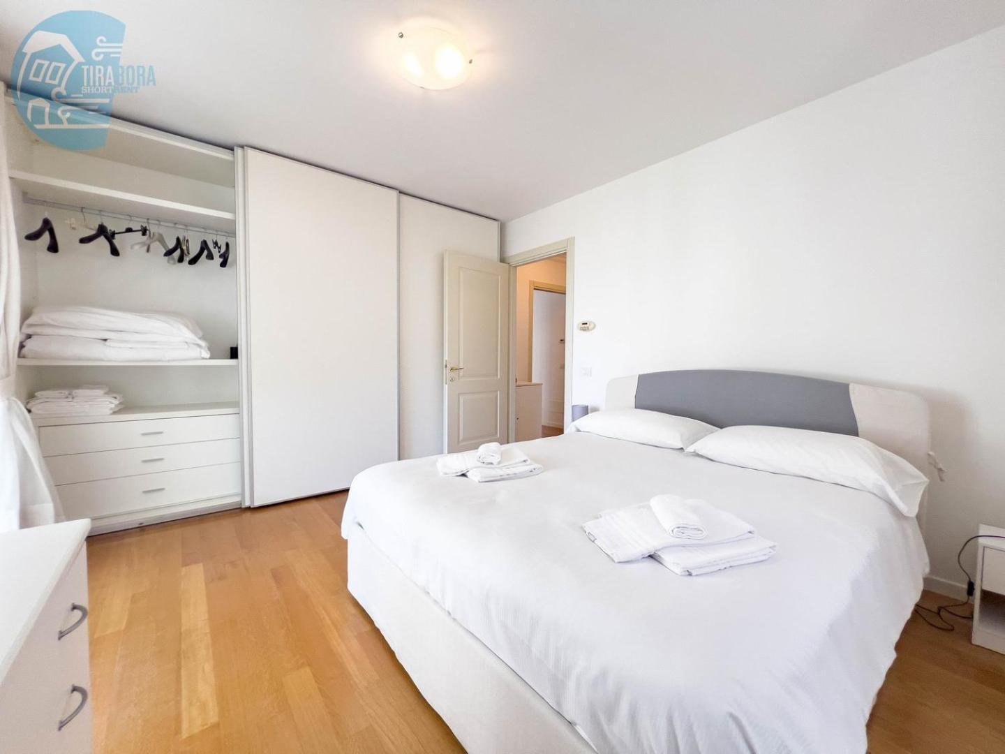 Cattedrale 5 Tirabora Short Rent Apartman Trieszt Kültér fotó