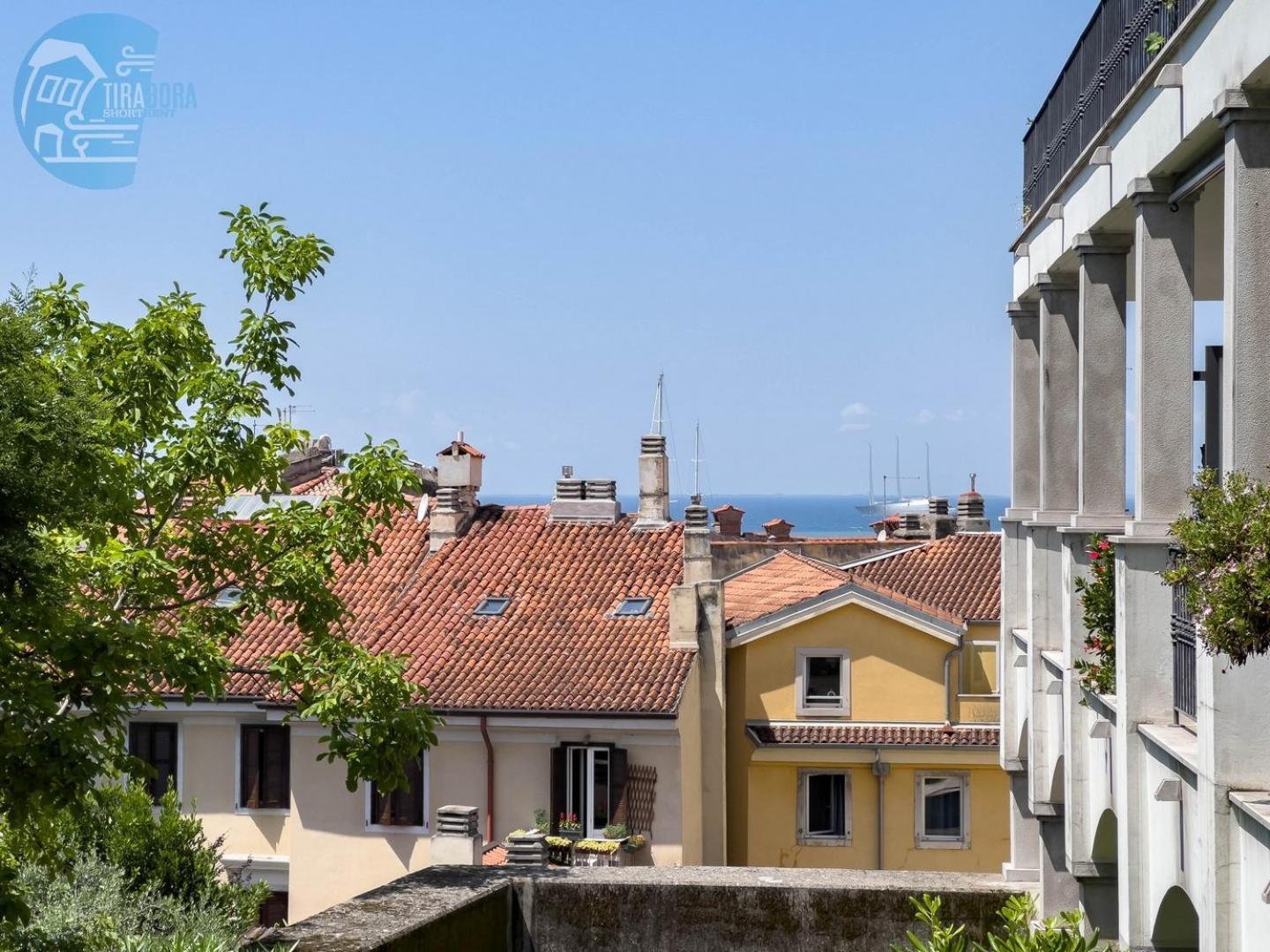 Cattedrale 5 Tirabora Short Rent Apartman Trieszt Kültér fotó